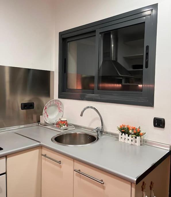 Piso Centrico Y Acogedor Apartment Figueres  Ngoại thất bức ảnh